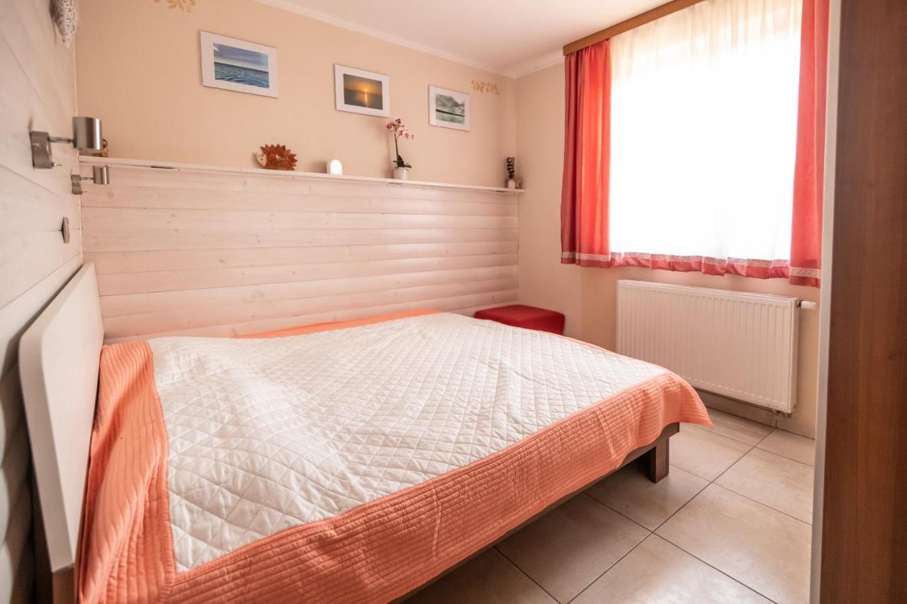 לוגאטץ Holiday Home Razglednik מראה חיצוני תמונה