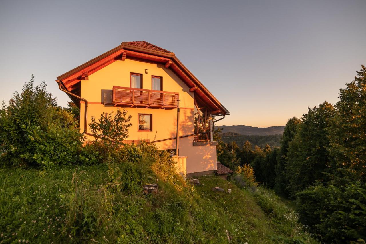 לוגאטץ Holiday Home Razglednik מראה חיצוני תמונה