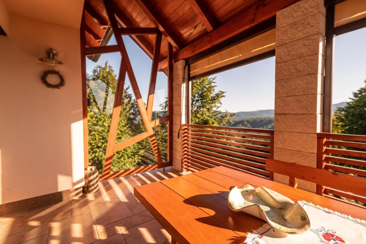 לוגאטץ Holiday Home Razglednik מראה חיצוני תמונה