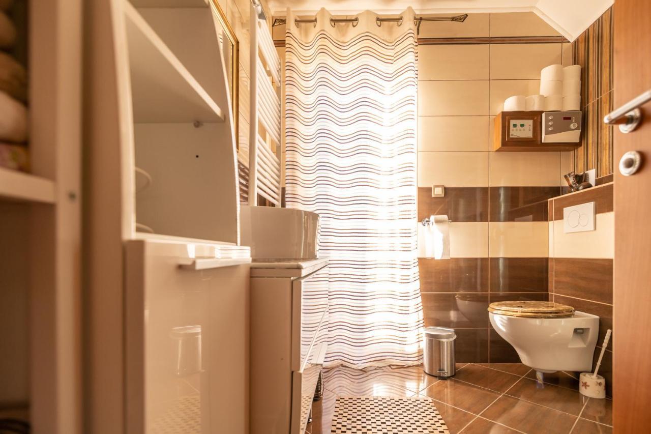 לוגאטץ Holiday Home Razglednik מראה חיצוני תמונה
