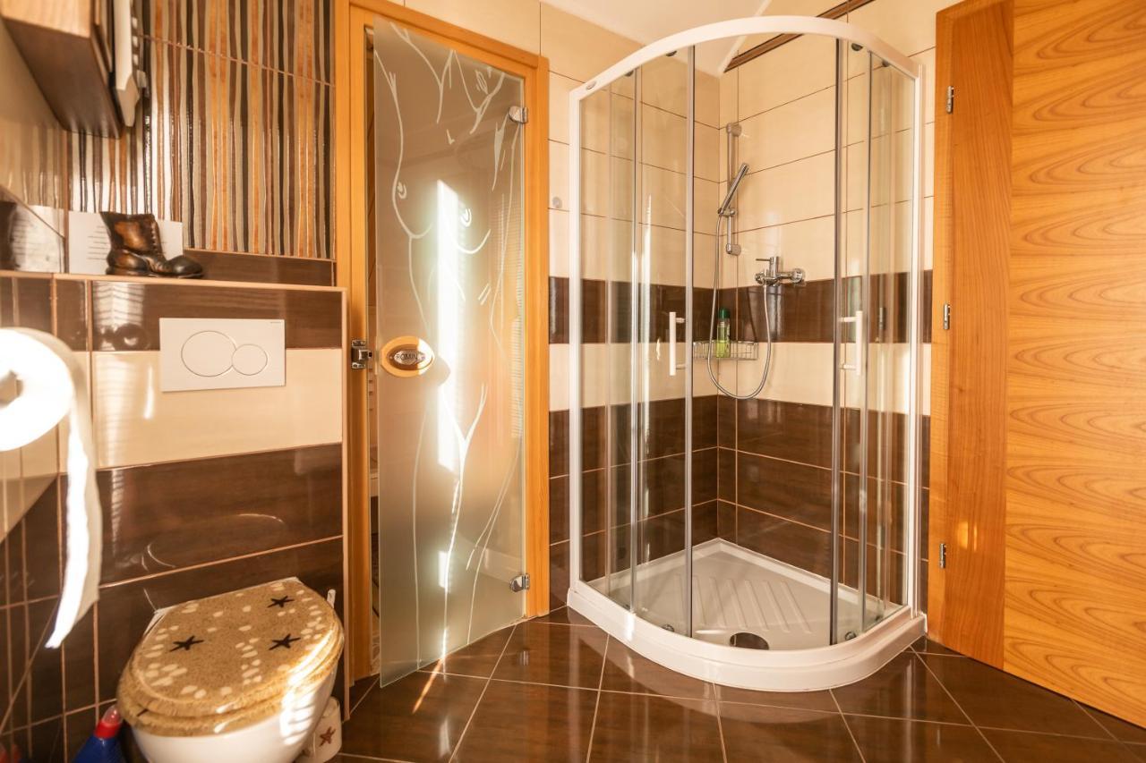 לוגאטץ Holiday Home Razglednik מראה חיצוני תמונה